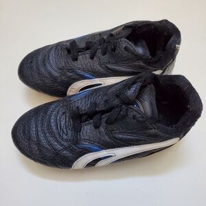 Youth Soccer Cleats Size 1